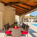 Tatil Evi Natasha