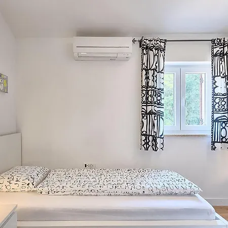 Natasha Holiday home Ruzici (Sveta Nedelja)