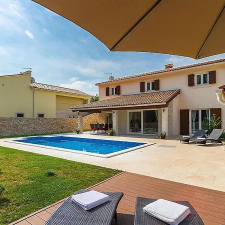 Natasha Holiday home *