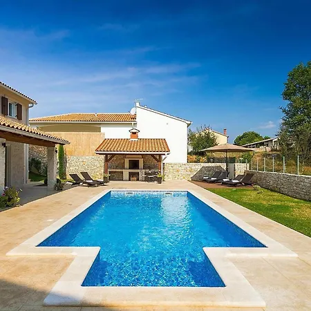 Holiday home Natasha